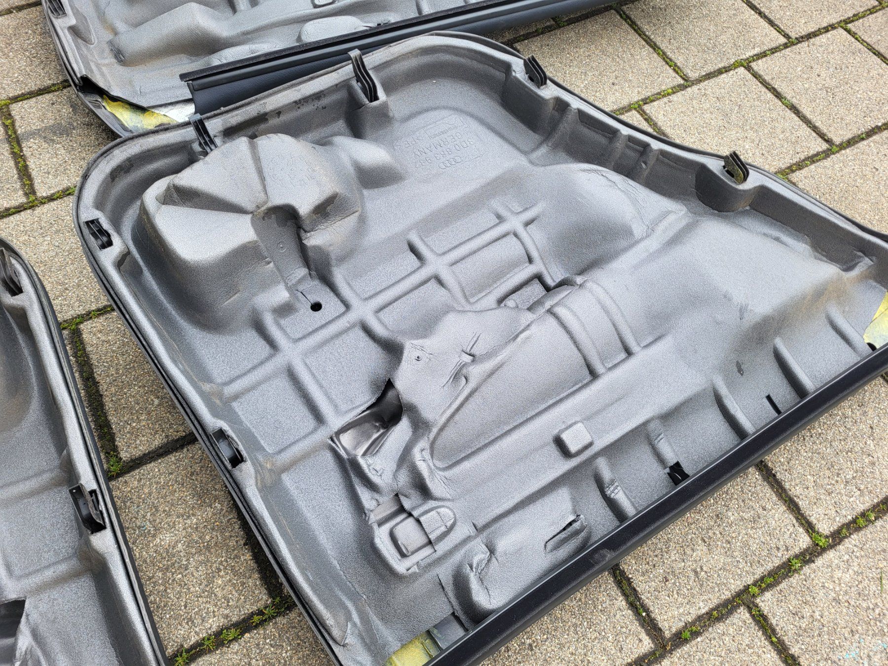 Audi Alle Autoersatzteile: Audi A4 Türverkleidung – Gebraucht aus Eschenz von Bicco1 4