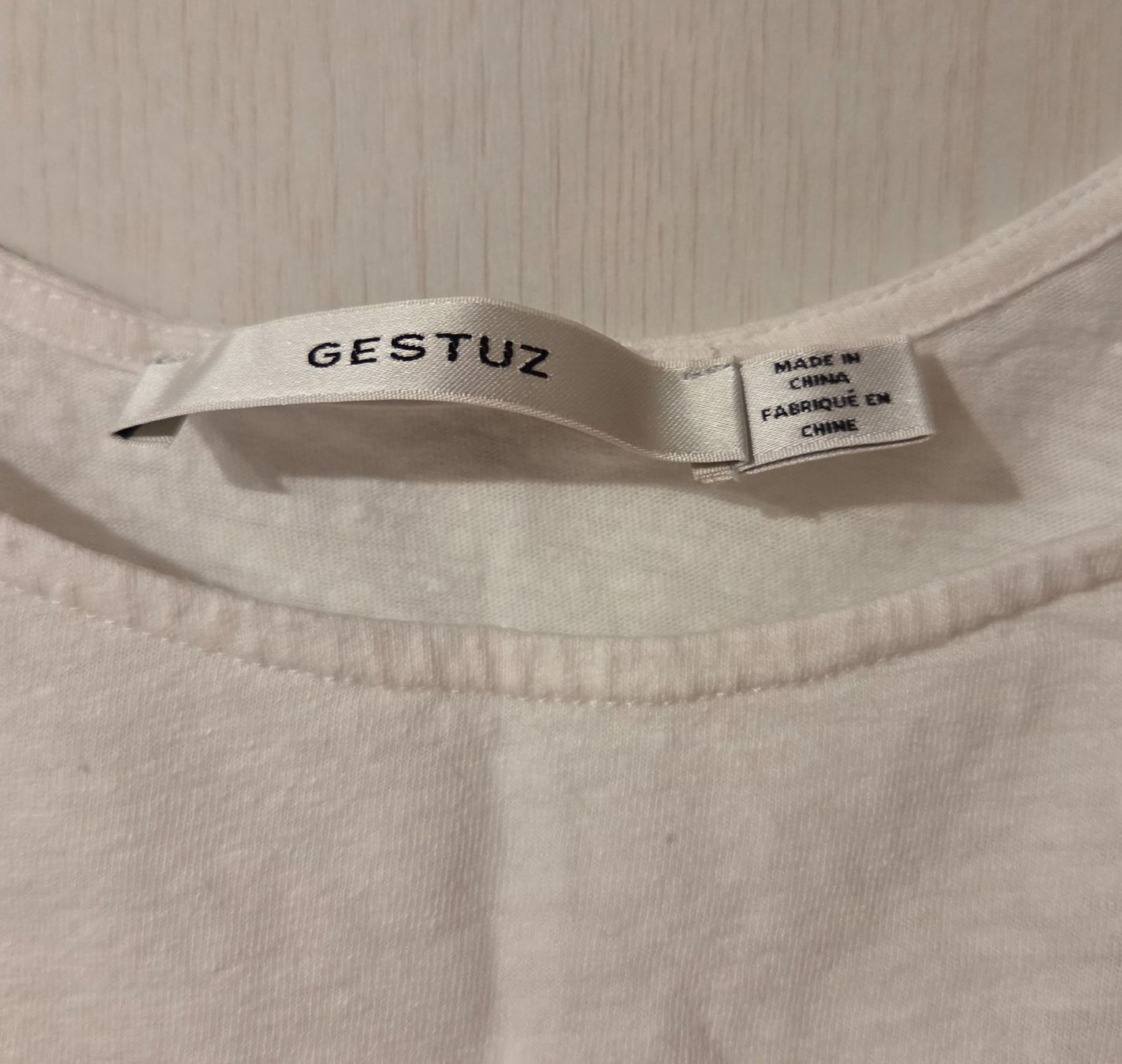 Gestuz Top: Trägershirt von GESTUZ (Grösse M) – Usato da Zürich venduto da wile_coyote 2
