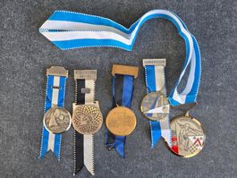 Medaillen 5 Stk verschiedene Auszeichnungen 1975, 1983, 1987