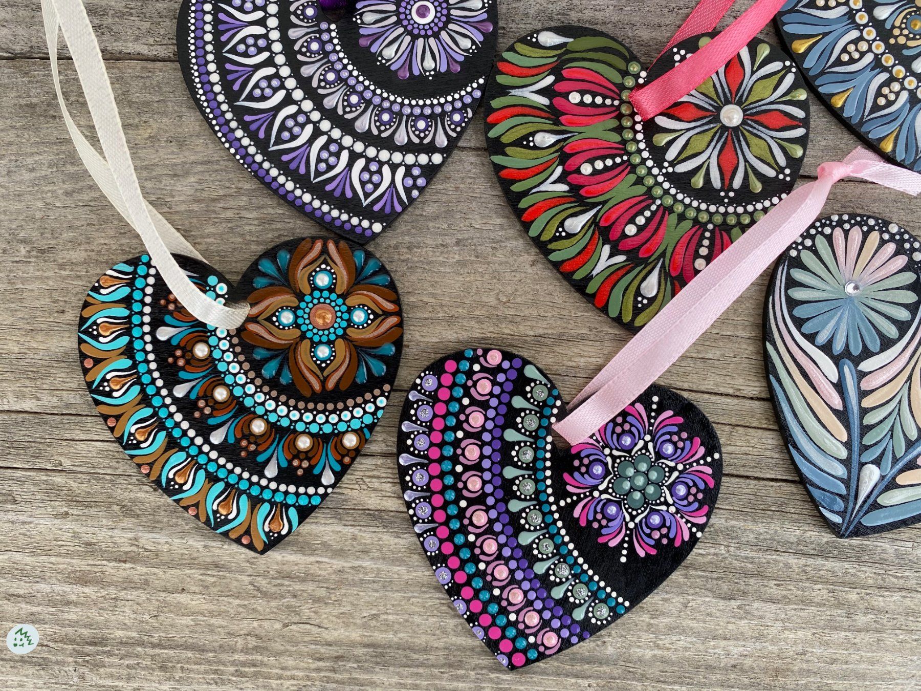 Alle Dekorationen: Mandala Geschenkanhänger, Herz, Geschenk, Glücksbringer – Neu und originalverpackt aus Fanas von Omibia 2