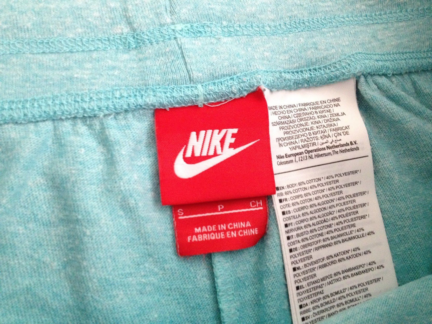 Nike Pantaloni: Sport Shorts Nike – Usato da Dübendorf venduto da Fip05 2