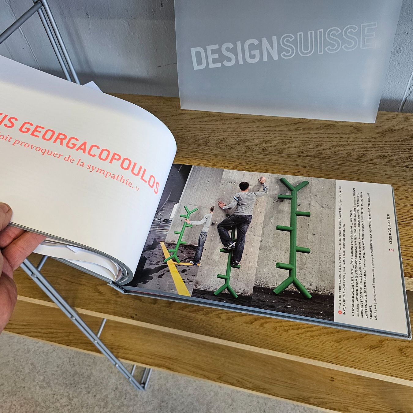Libri: Design Suisse Buch2005 SRG Buch mit DVD – Usato da Nottwil venduto da Wondewa-Shop 9