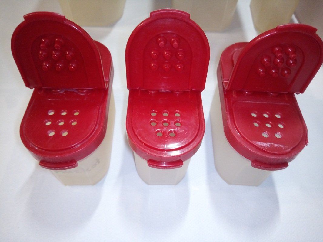 Tupperware Contenitori & Simili: TUPPERWARE 7er Set Vorratsbehälter in Rot – Usato da Werdenberg venduto da EXA-Secondhand 6