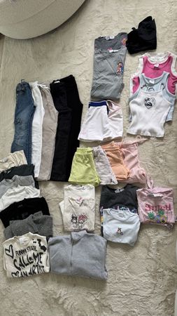 Riesiges Zara Mädchen-Kleiderpaket Gr. 128 / 8 Jahre