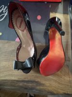 Chaussures à talons hauts vernies noires avec nœud T38