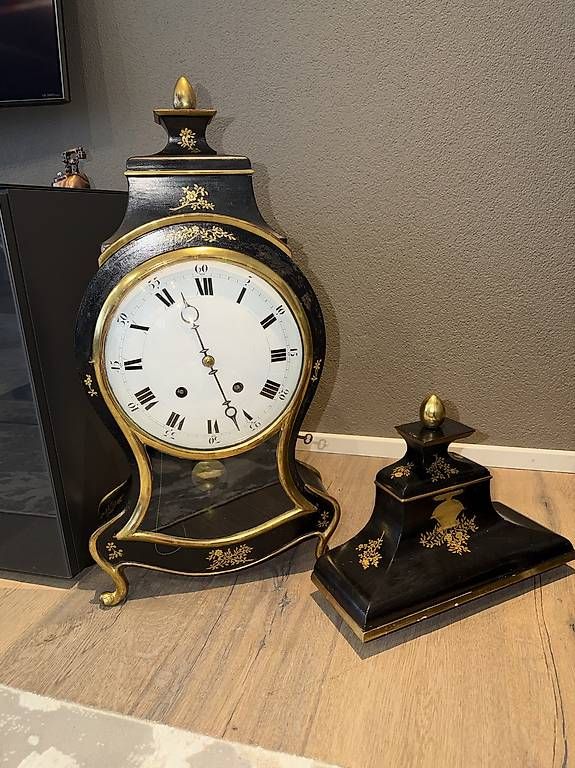 Stand- & Wanduhren: Magnifique pendule ancienne  – Gebraucht aus Bulle von Preteni