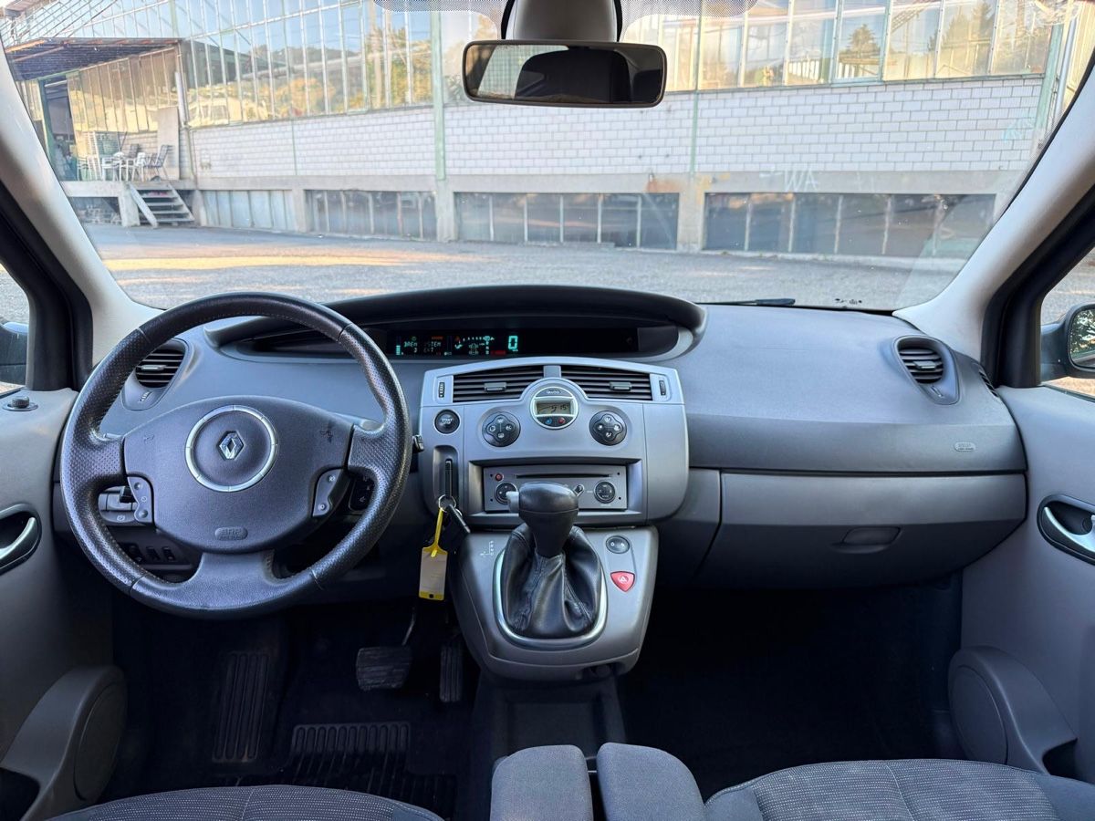 Renault Autos: Renault Megane Scenic  – D'occasion à Wetzikon ZH par HD2004 5