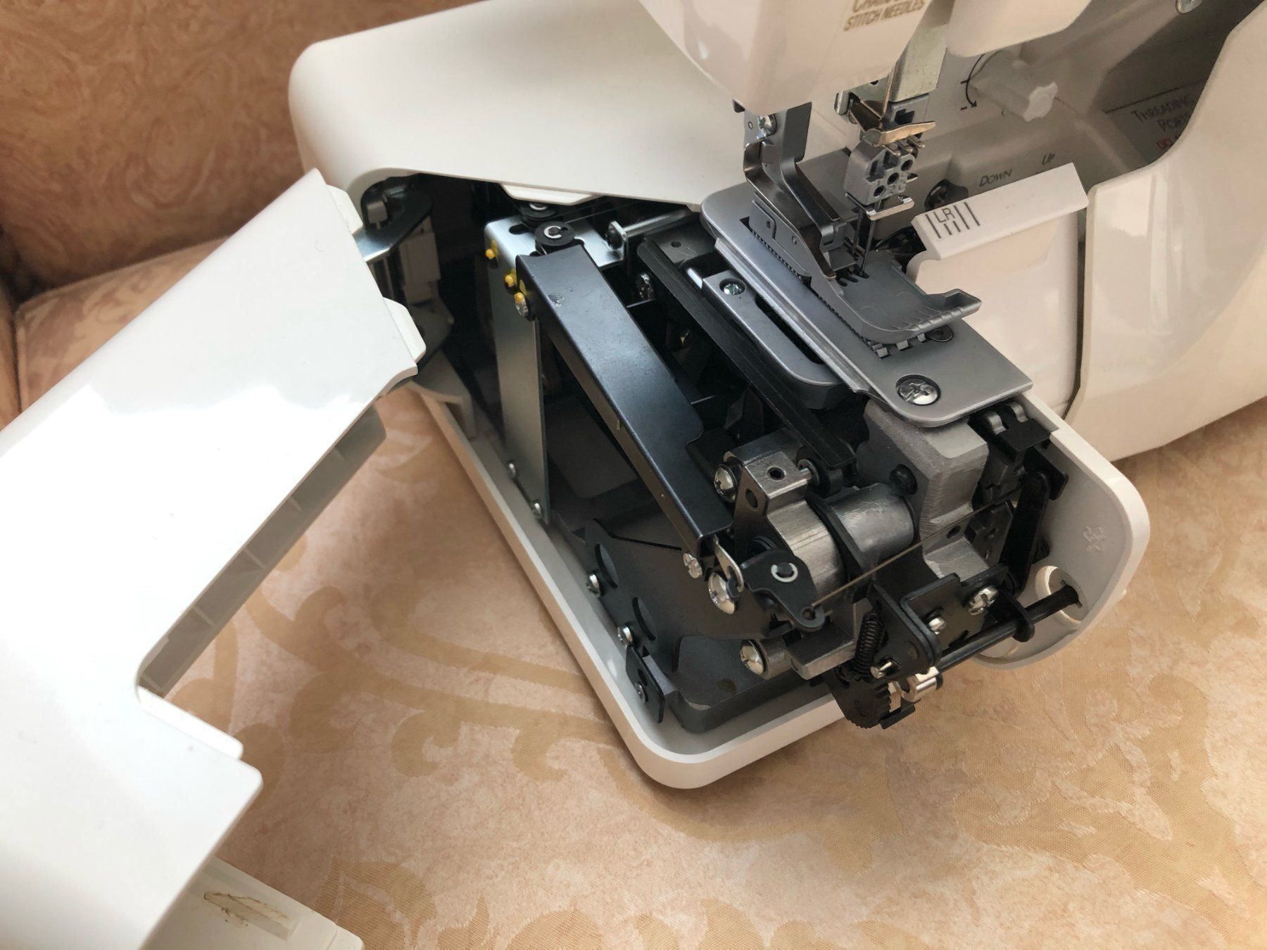 Macchine da cucire: Overlock " Baby lock Evolution" Neu – Nuovo e nell'imballaggio originale da Zürich venduto da Nazerali8002 4