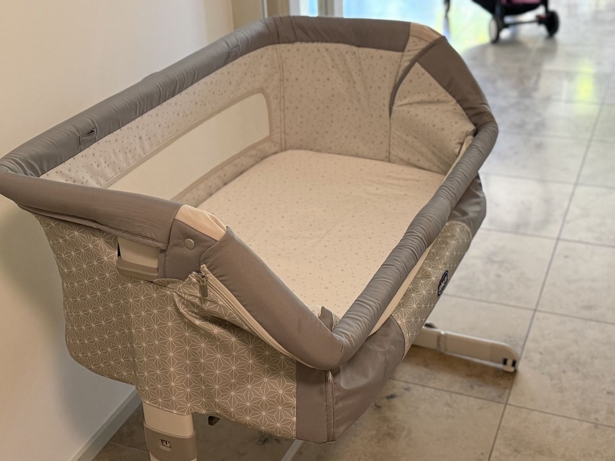 Chicco Culle: Chicco Next 2 Me Dream Crib, Gently Used – Usato da Zürich venduto da MGW 1