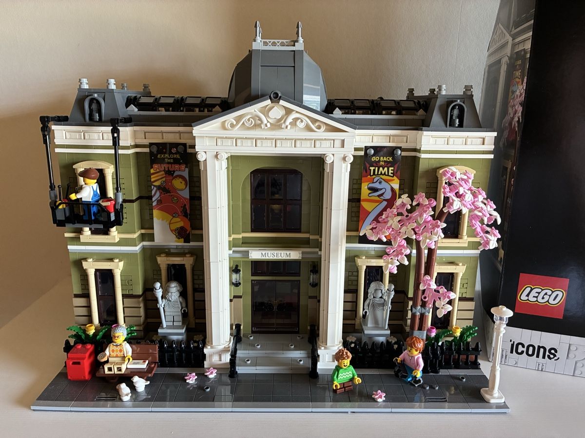 Lego Kit di costruzioni: Lego Icons Museum 10326 – Nuovo (secondo la descrizione) da Speicher venduto da spla03 1