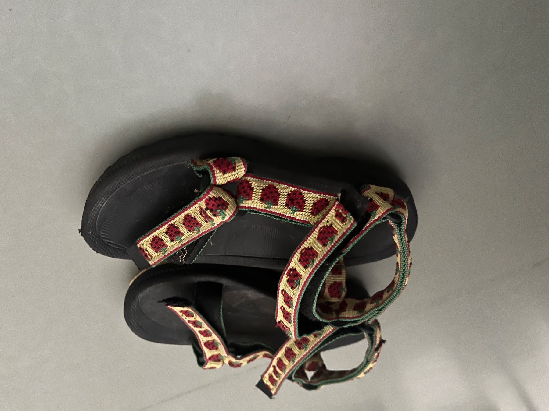 Teva Scarpe da uomo: Teva Sandalen Kids 25 – Usato da Zürich venduto da dimanchesoir