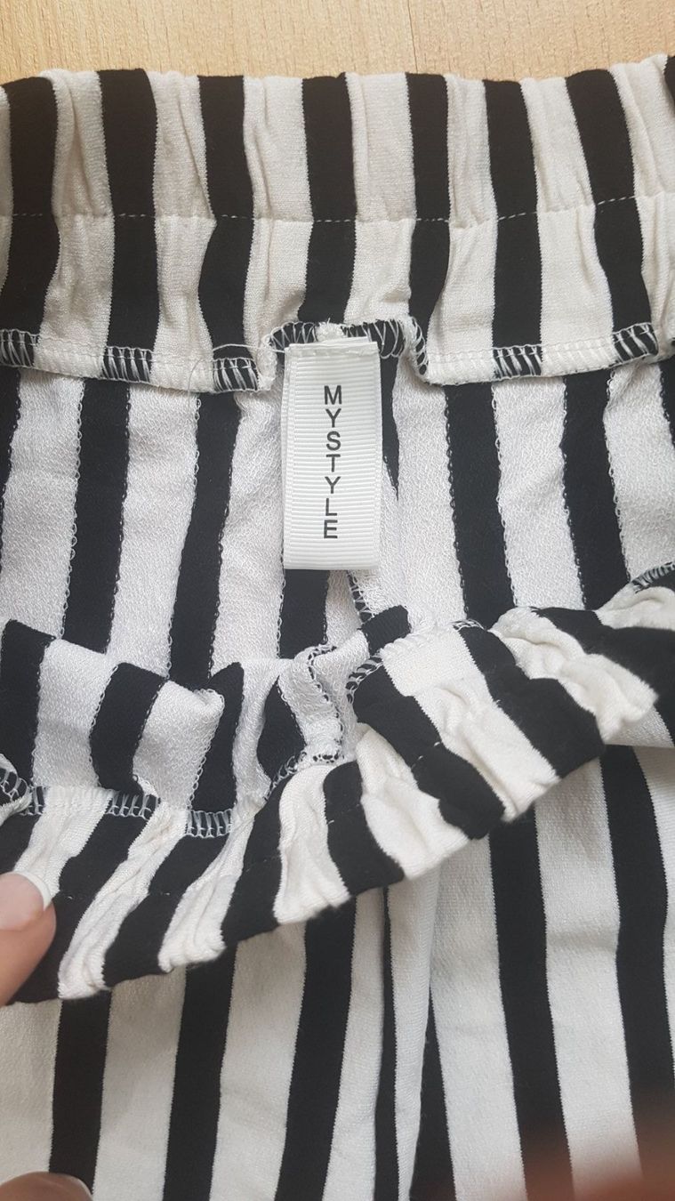 Hosen: Hose Gr. M – Neu (gemäss Beschreibung) aus Schöfflisdorf von CrRG21 1