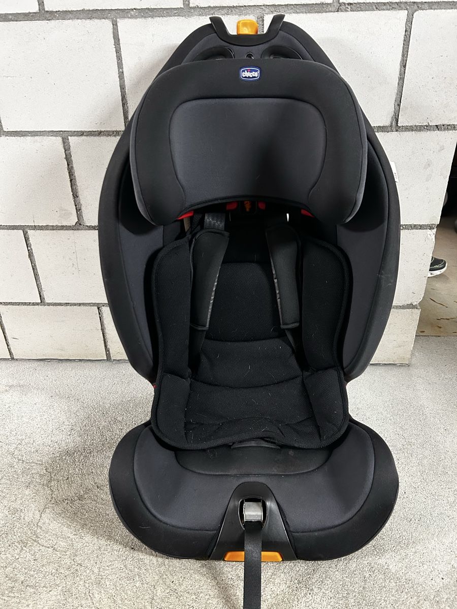 Chicco Seggiolini per auto: Kinder Autositz Chicco – Usato da Ostermundigen venduto da Tlue22