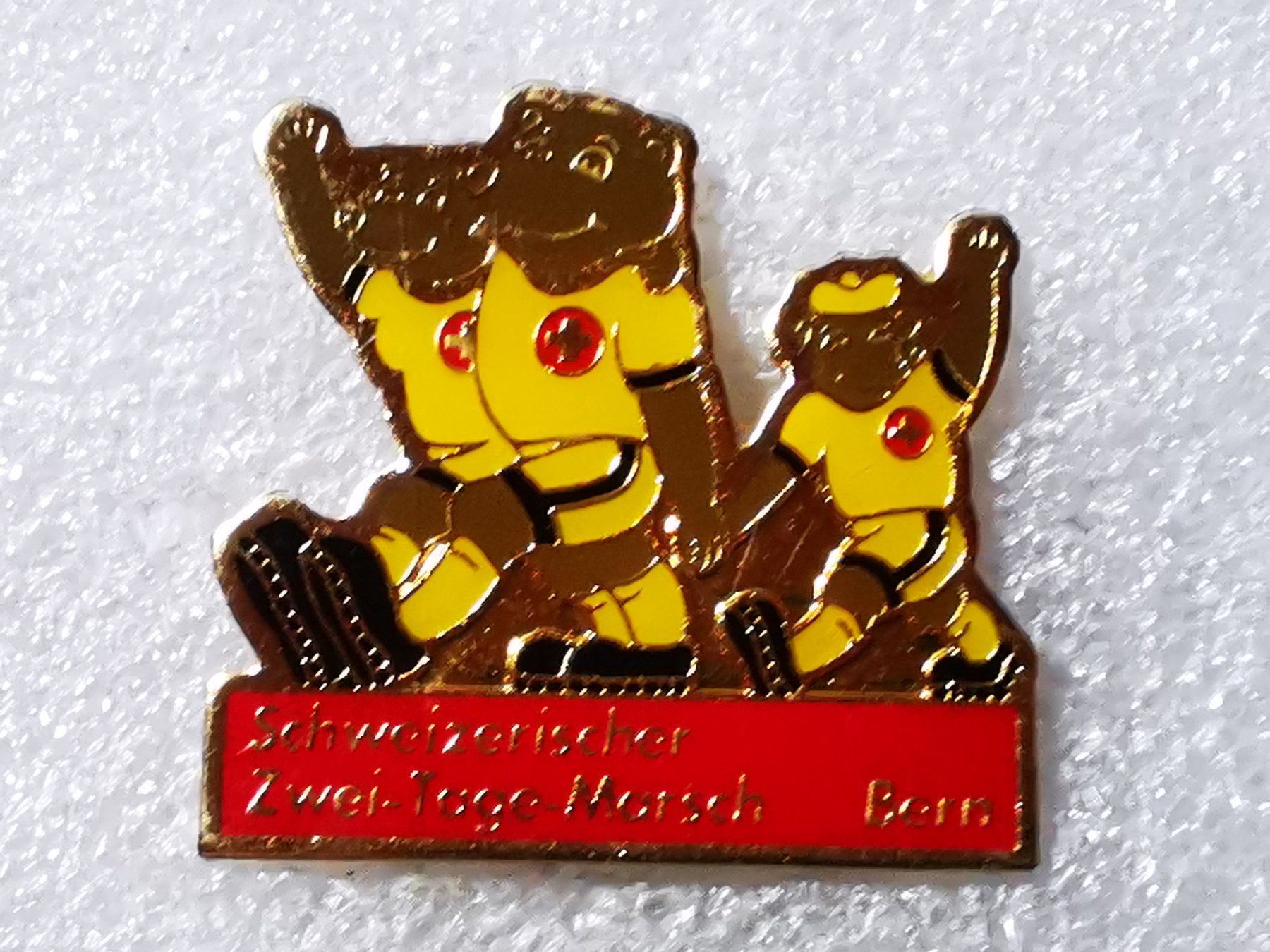 Placchette & Badge: Ansteckpin 44: Schweizerischer Zwei Tage Marsch Bern – Usato da Oppligen venduto da Pin-Fall-Shop