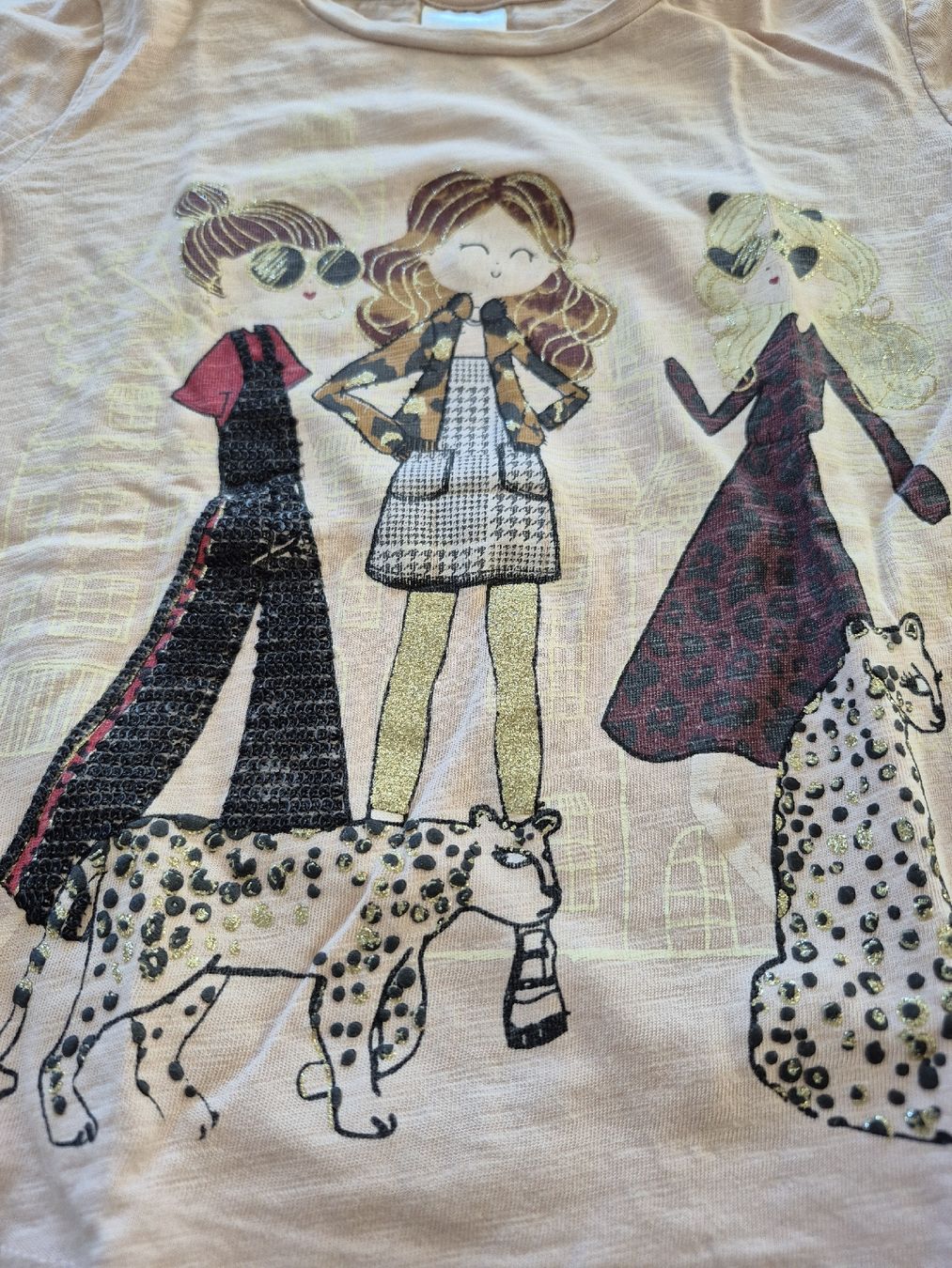C&A Maglioni & Felpe: Sweatshirt Gr. 110 mit Glitzermotiv – Usato da Ellikon an der Thur venduto da nicibaur 1