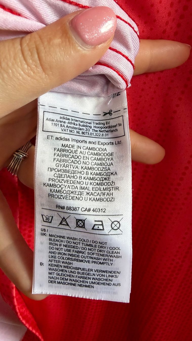 Leibchen & Hosen: Maillot Real Madrid saison 2018/2019 third L – Gebraucht aus Pravidondaz von zlaaak 2