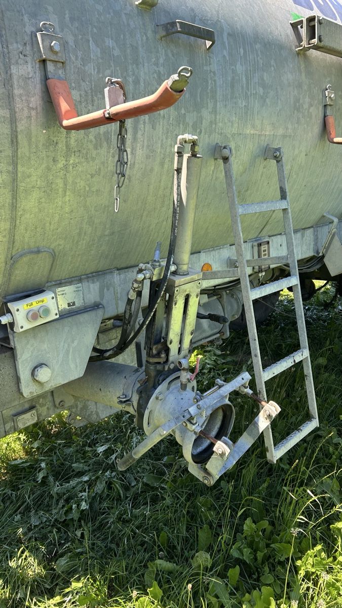 Rimorchi: BSA Güllefass Pumpfass mit Vogelsang Schleppschlauc – Usato da Breitenbach venduto da IvLi 8