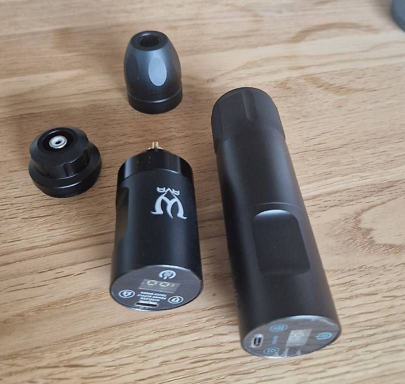 Ricevitori: machine à tatouer rotative AVA EP7+. Luxury Kit – Usato da Cugy VD venduto da deb_7ln6 2