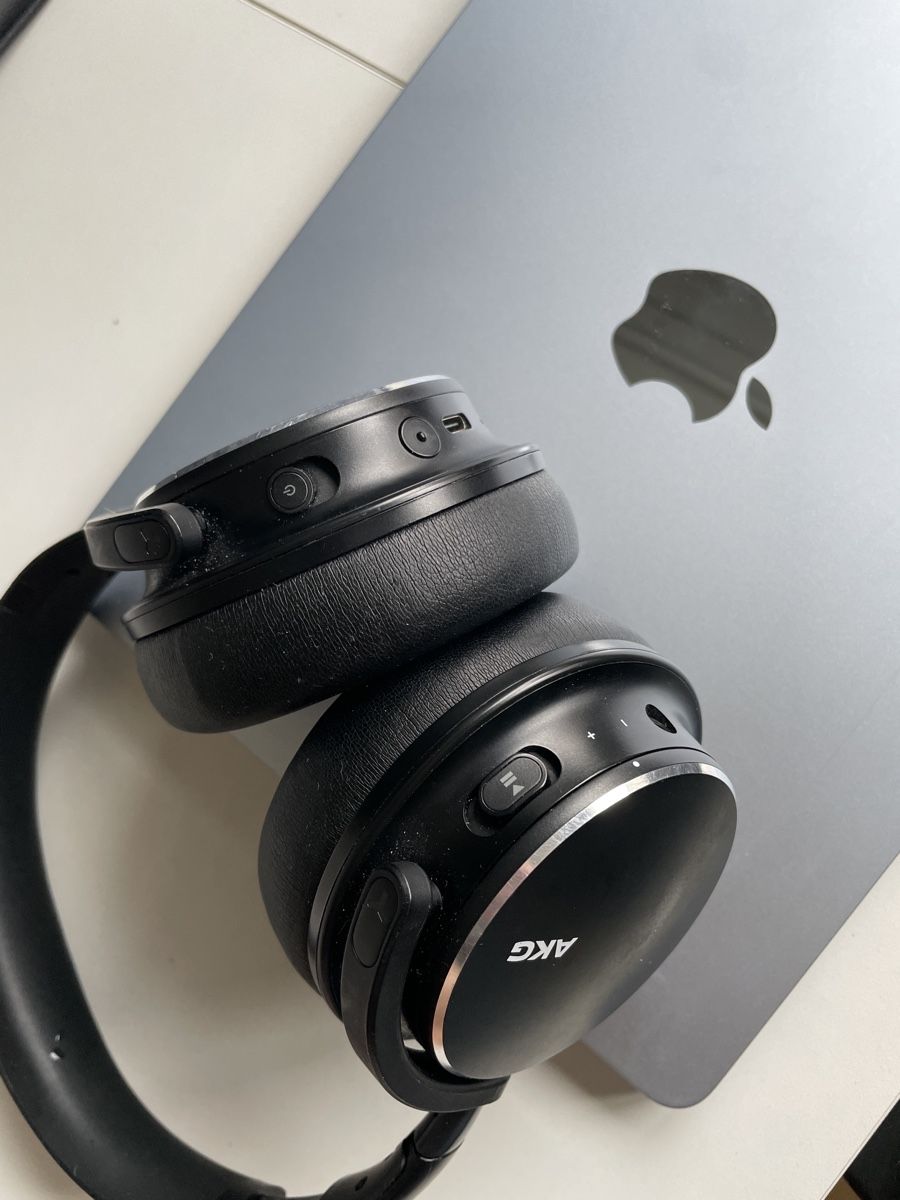Akg Cuffie: Headphones AKG Y600NC wireless – Nuovo (secondo la descrizione) da Zürich venduto da jua_qkj5