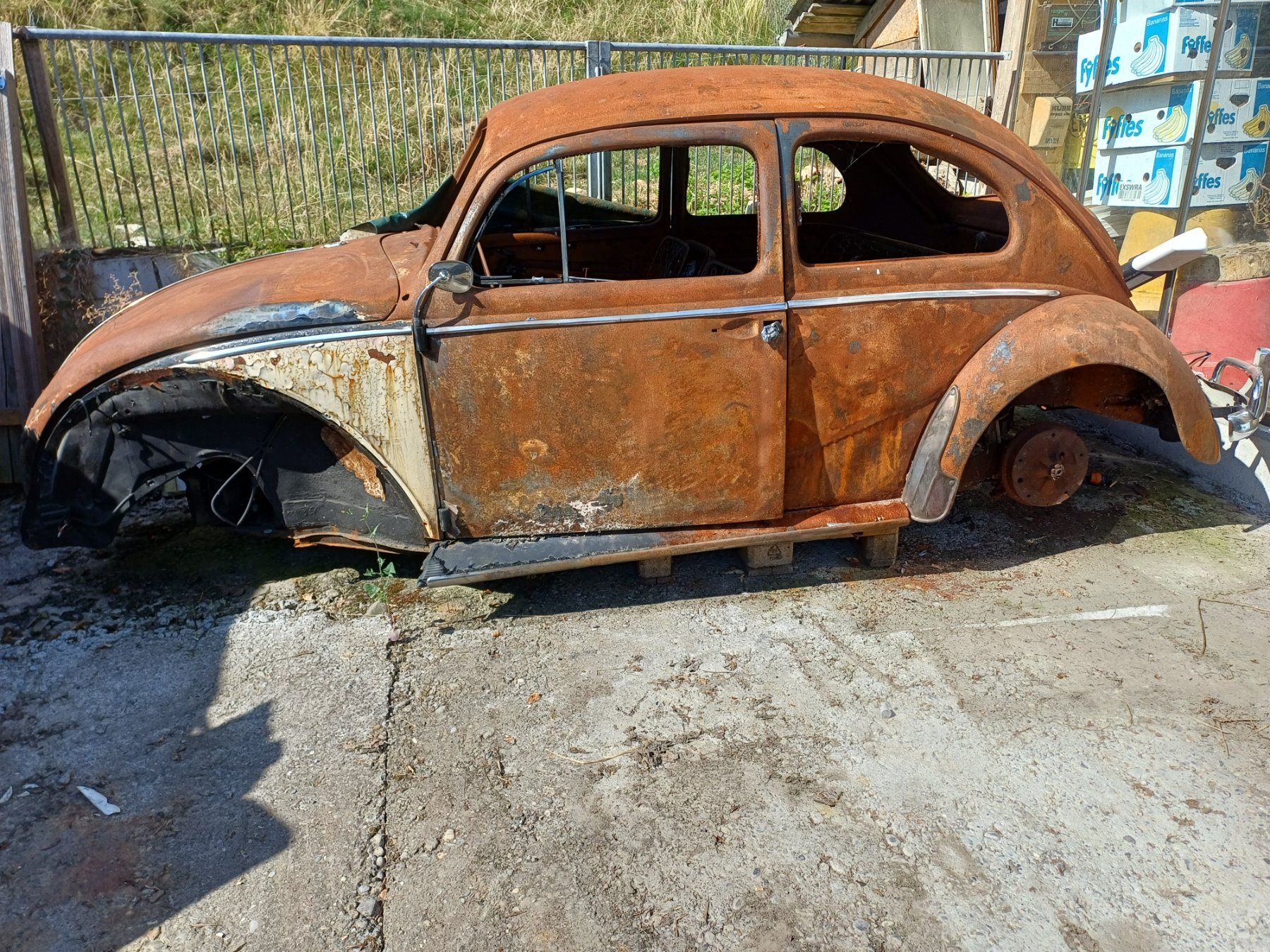 VW Automobili: Vw Käfer De Luxe Chassie – Difettoso da Sempach Station venduto da Sachs77