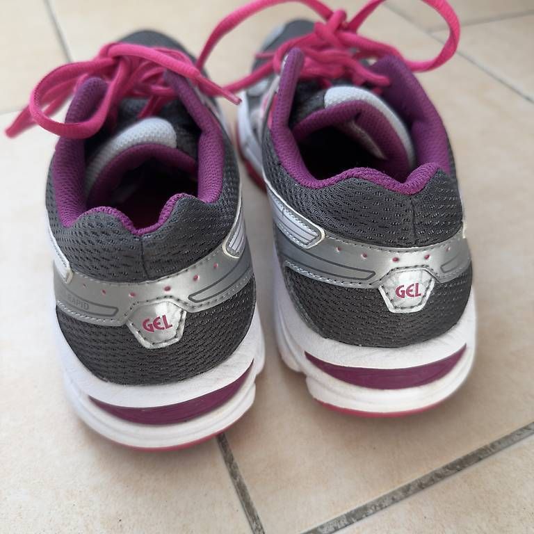 Damenschuhe: ASICS Gel-Rapid, 39,5 Grösse – Gebraucht aus Lommiswil von ivc_zt7z 3