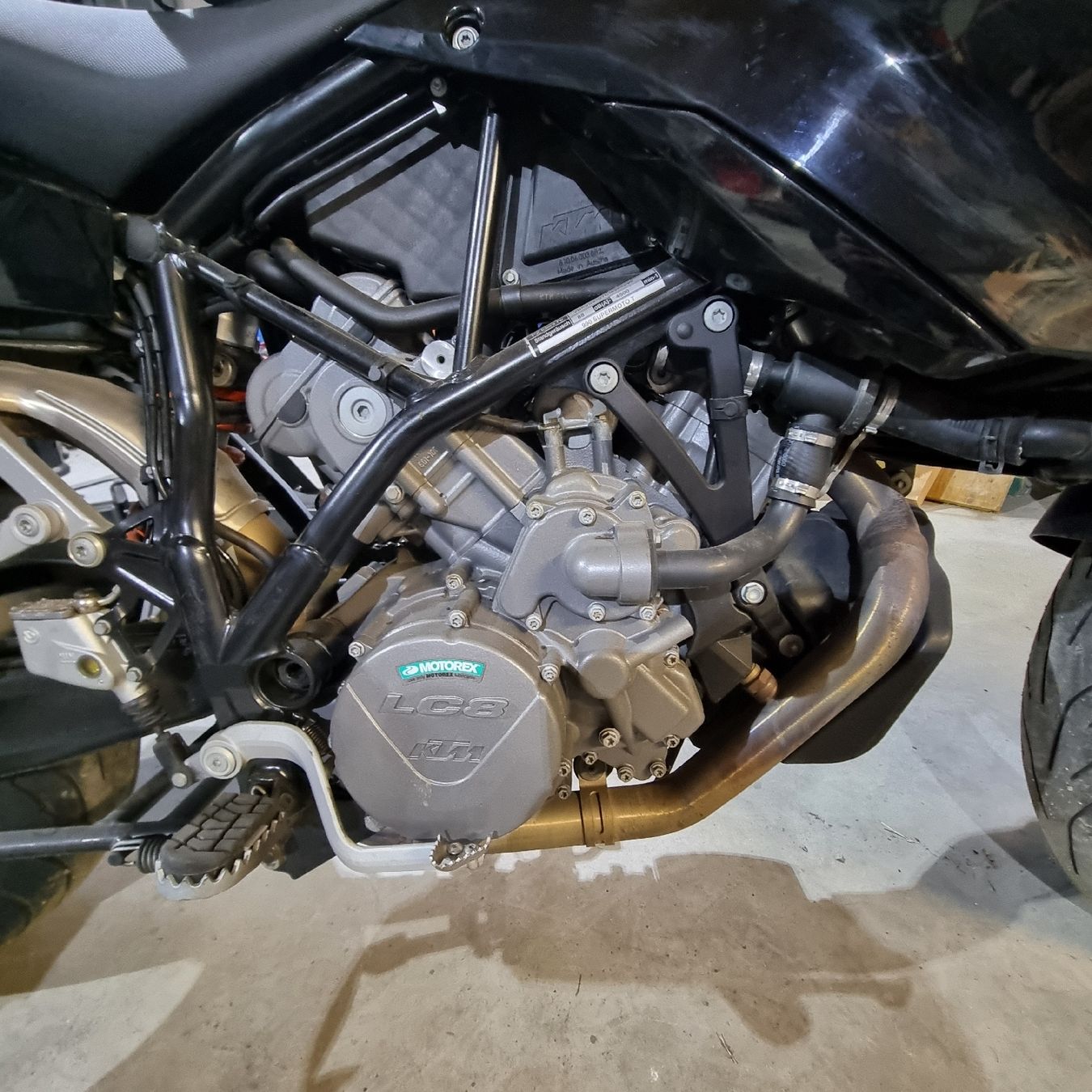 KTM Strada: ktm 990 Supermoto t – Usato da Hofstetten ZH venduto da neebu 6