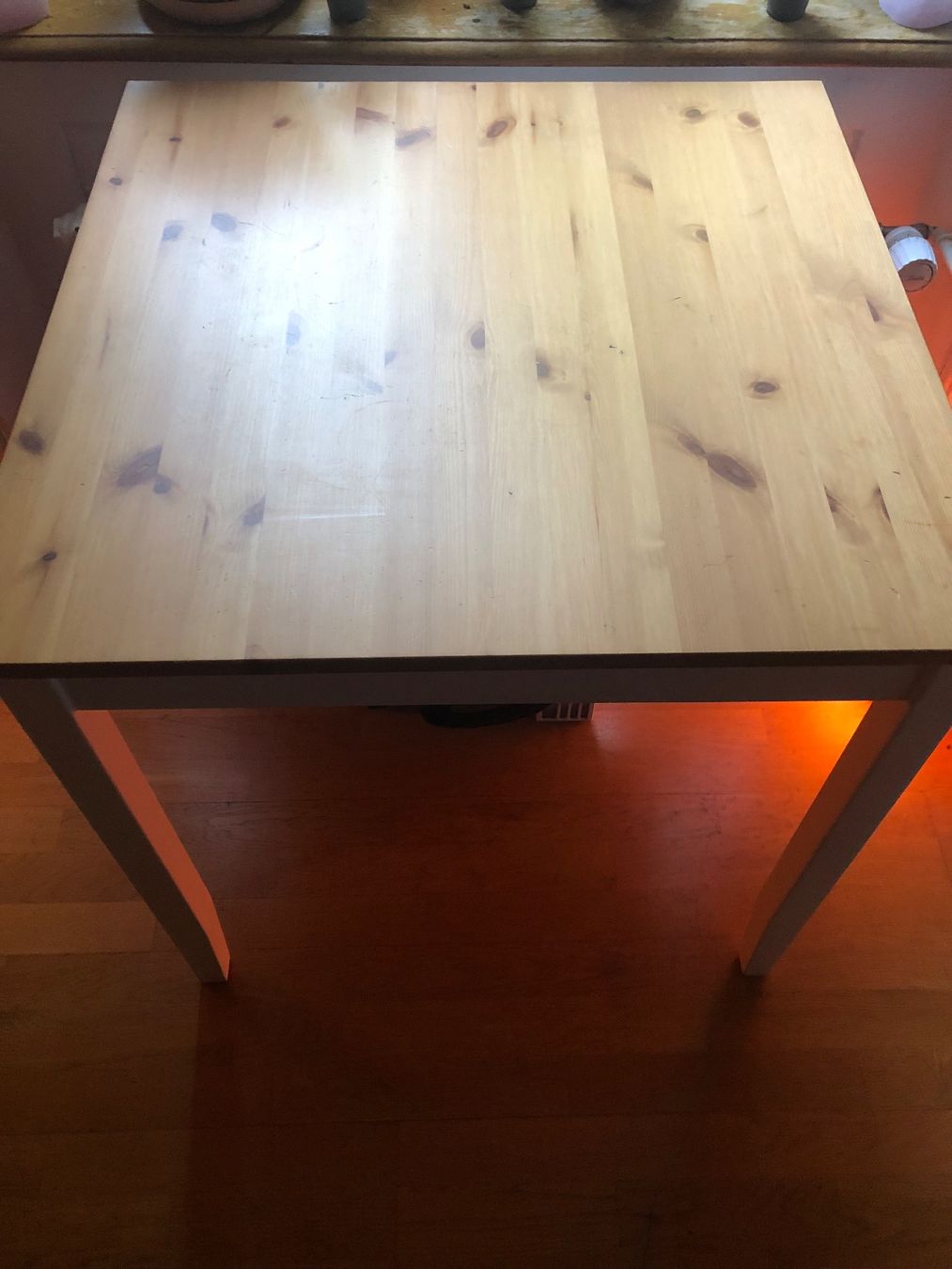 Tables: Gebrauchter Holztisch – D'occasion à Zürich par mar_db58