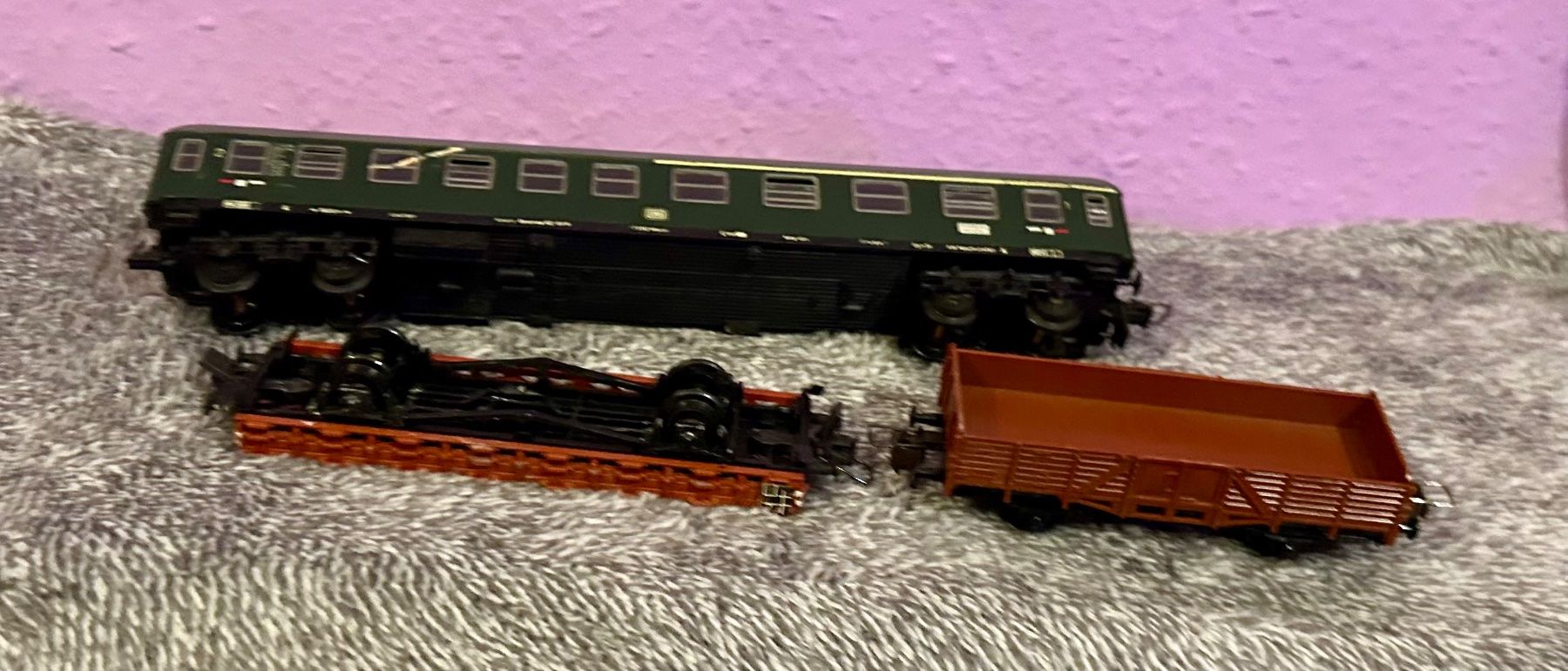 Modellini di ferrovie: Train Jouef + 2 wagons marchandises HO 1/87 – Usato da Petit-Lancy venduto da Pierre_le_voyageur 3