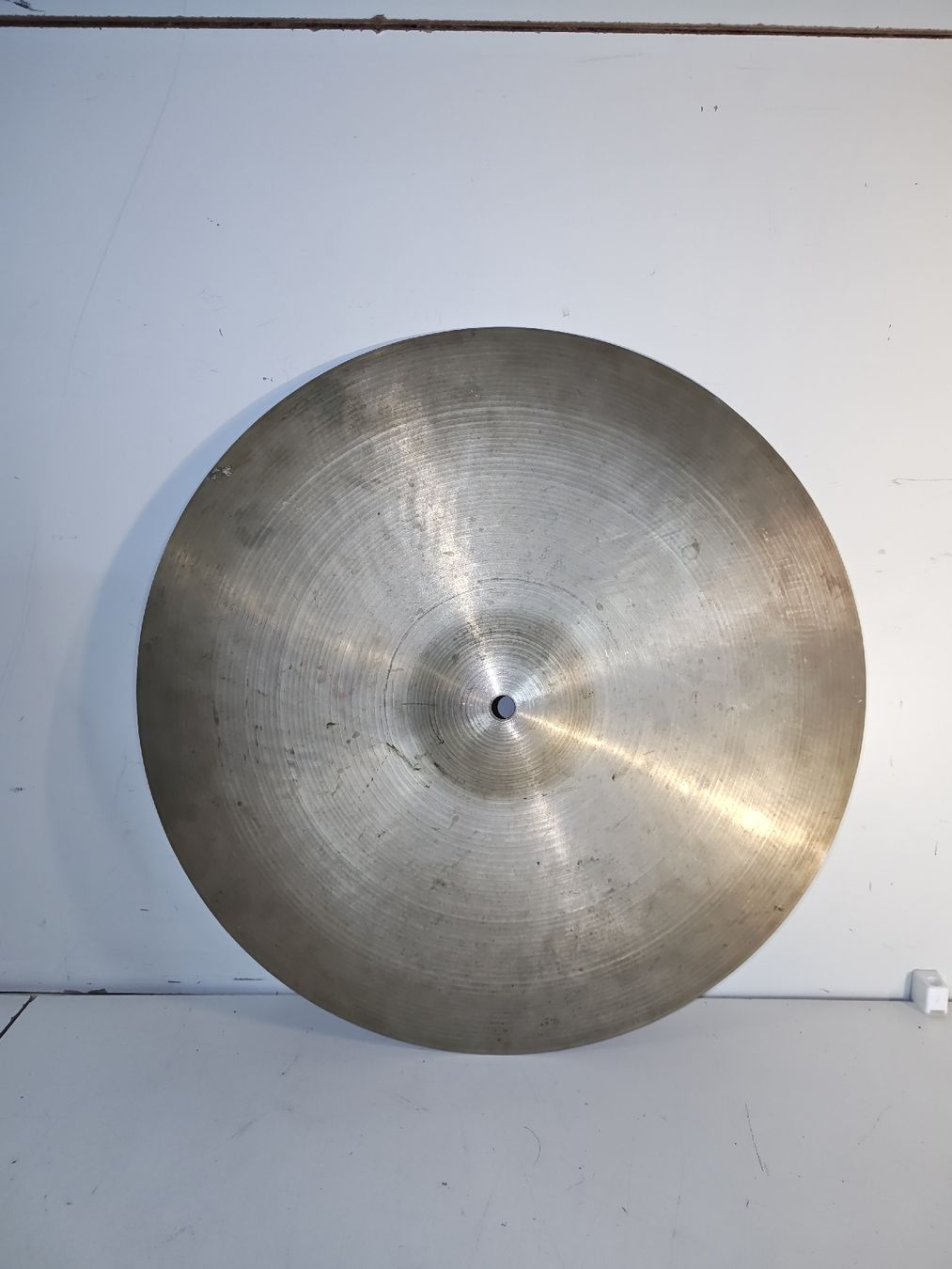 Strumenti musicali: Becken, Durchmesser 41cm, Devo (nov646) – Difettoso da Künten venduto da Schnaepplihuus