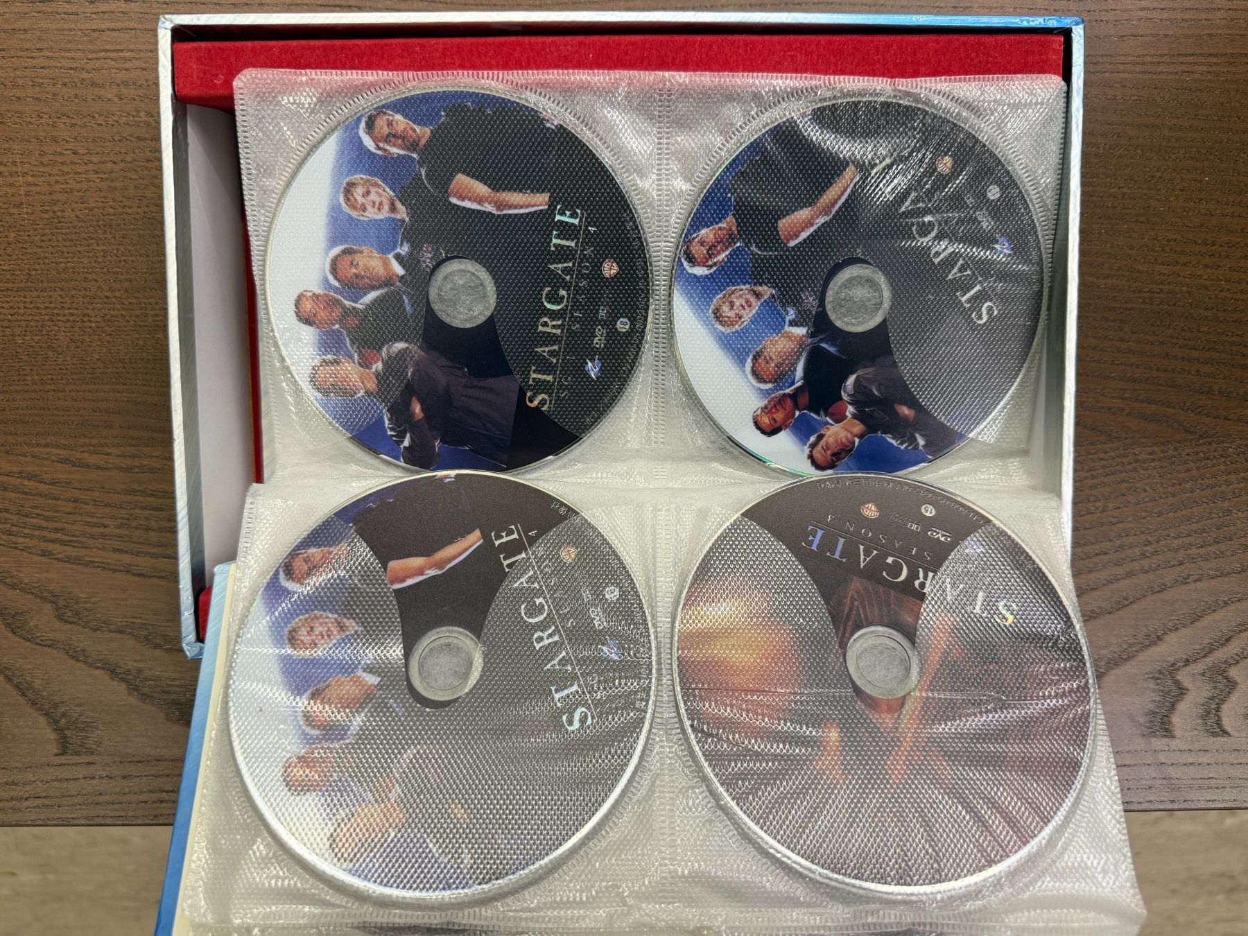 Tutti i DVDs: Stargate SG1 (Englisch, Japanisch) – Usato da Zürich venduto da FilmFreunde 2