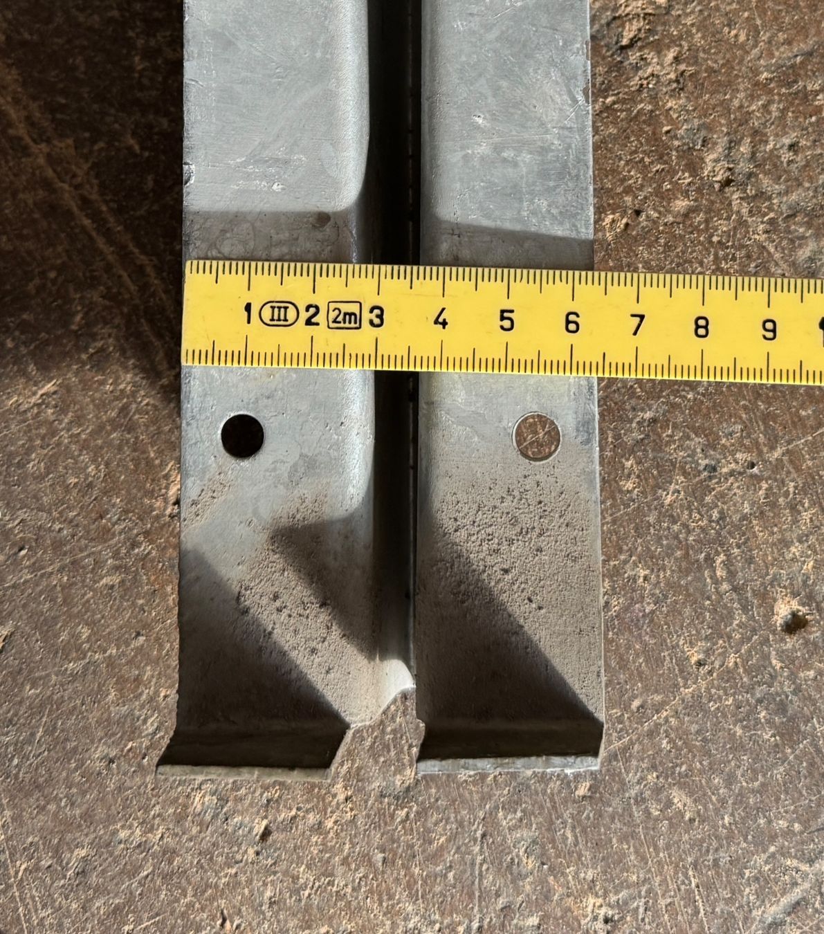 Scaffali: 5 Metall Konsolen – Usato da Schaffhausen venduto da ROCAMECANICA 3