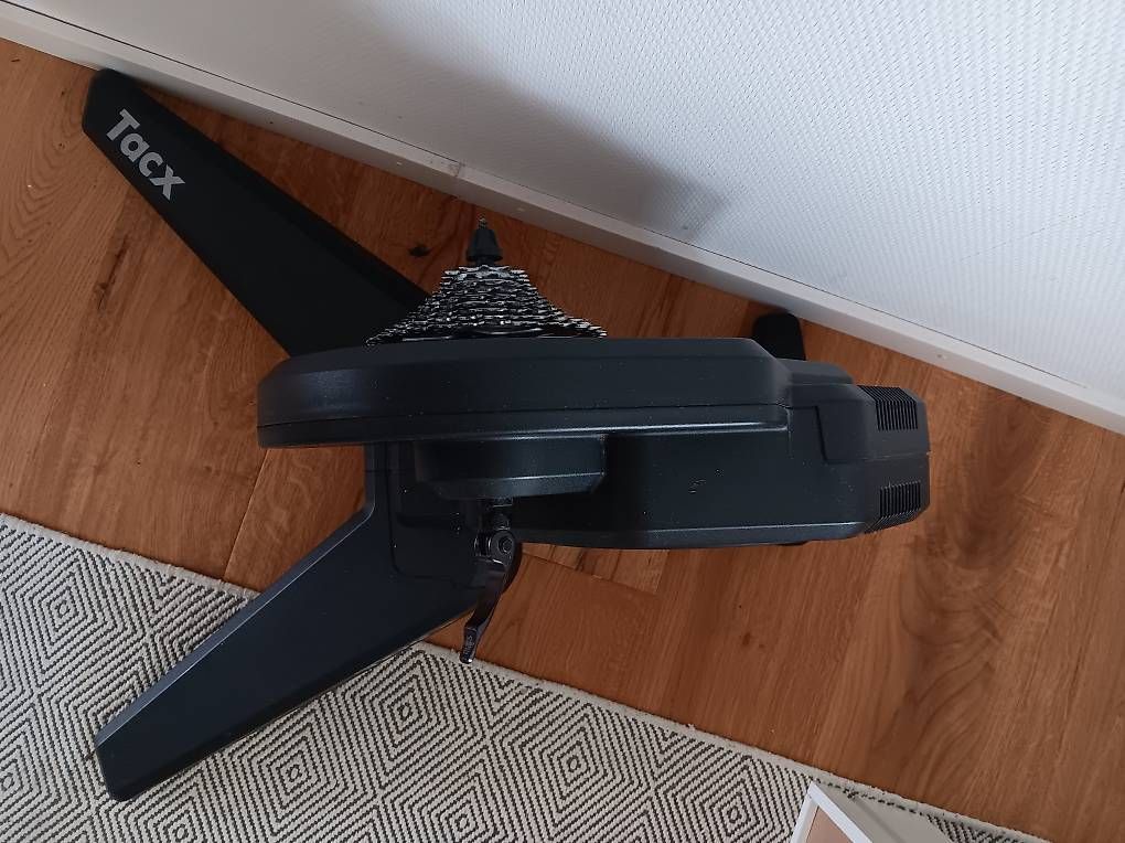 Hometrainer: Tacx Flux Smart Trainer T2900 – Usato da Basel venduto da jl8_fgl6 2