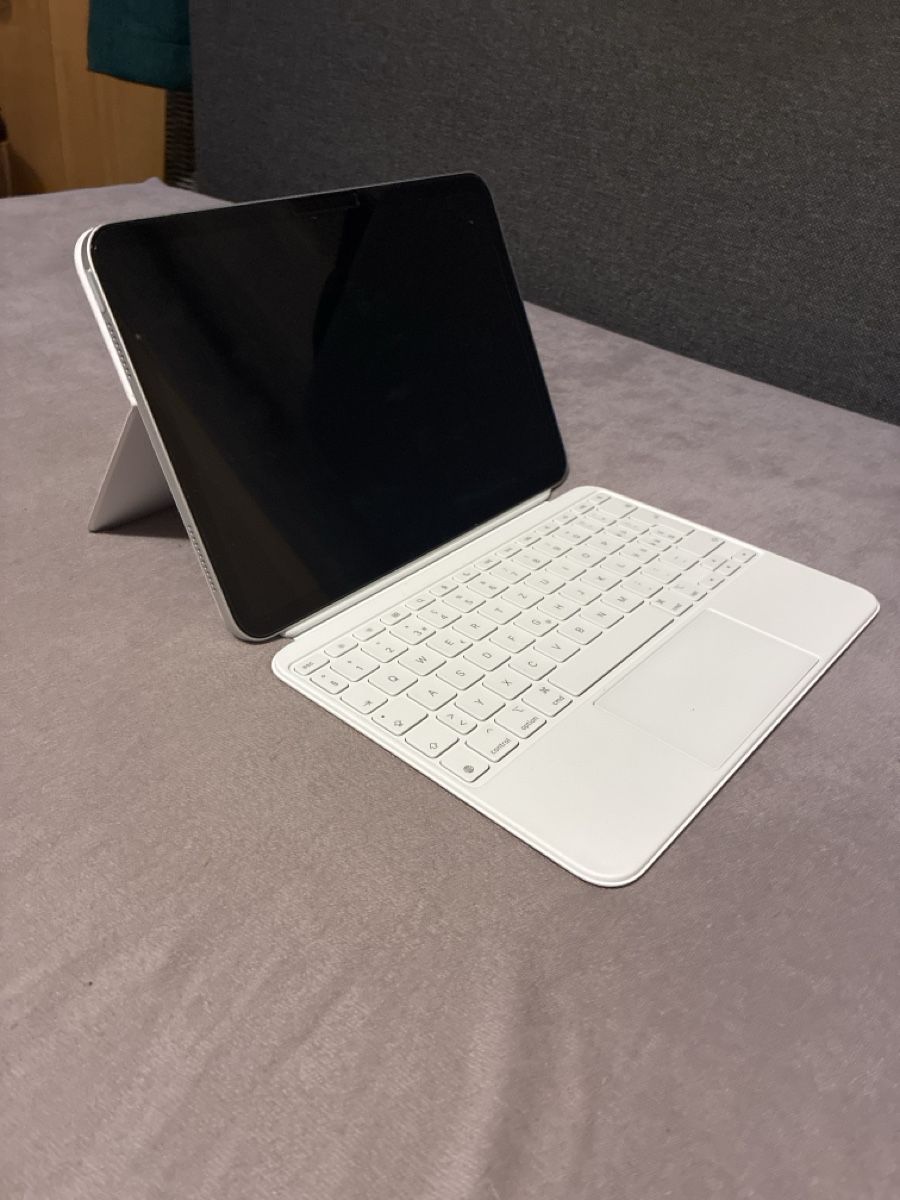 Apple Tablet PC: Apple Ipad 11 WIFI 128 gb silver – Nuovo (secondo la descrizione) da Homberg b. Thun venduto da Tschanz08