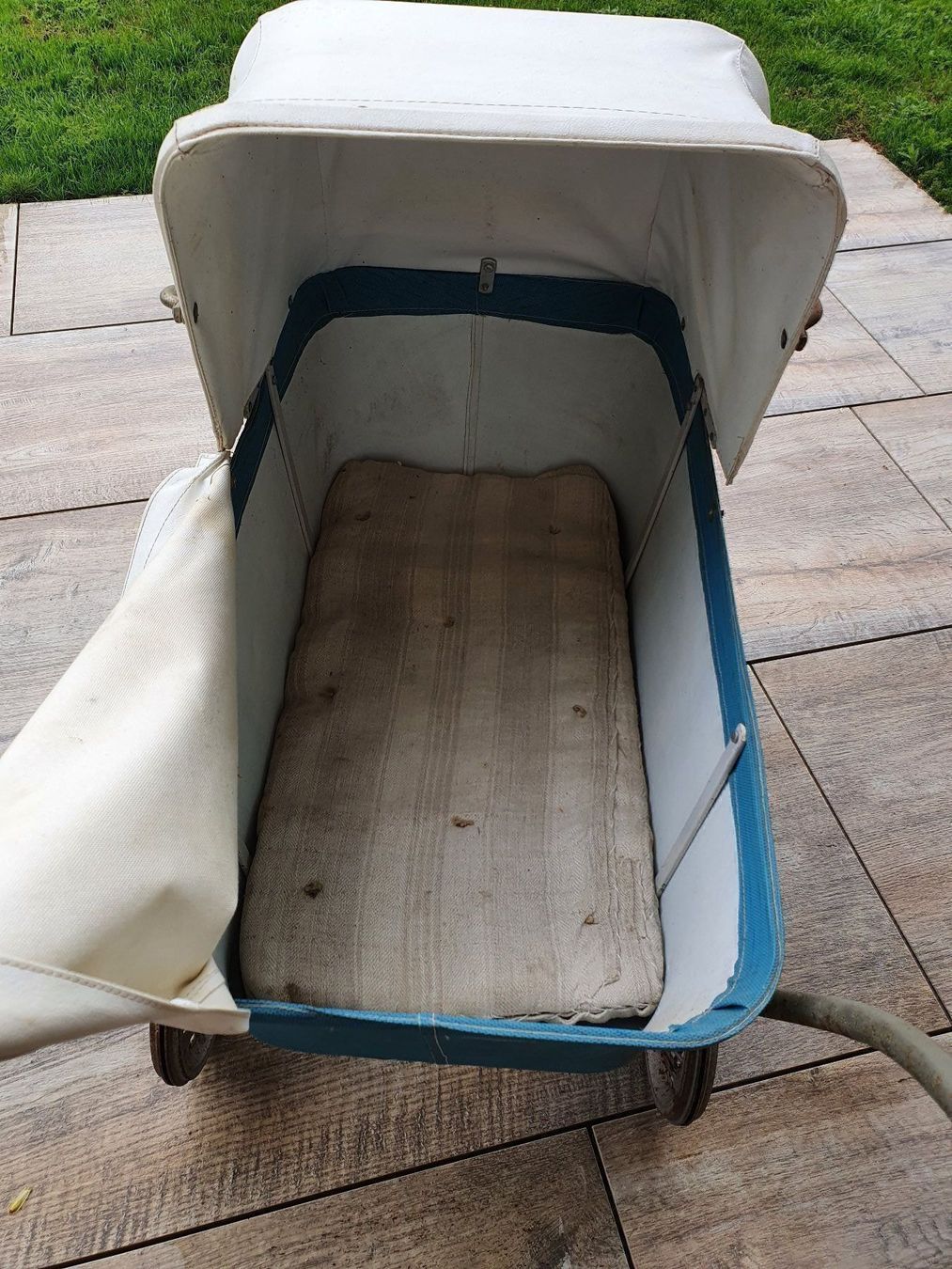 Carrozzine per bambole: Puppenwagen – Usato da Bözberg venduto da heinz-d 1