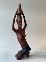 Holzfigur Frau