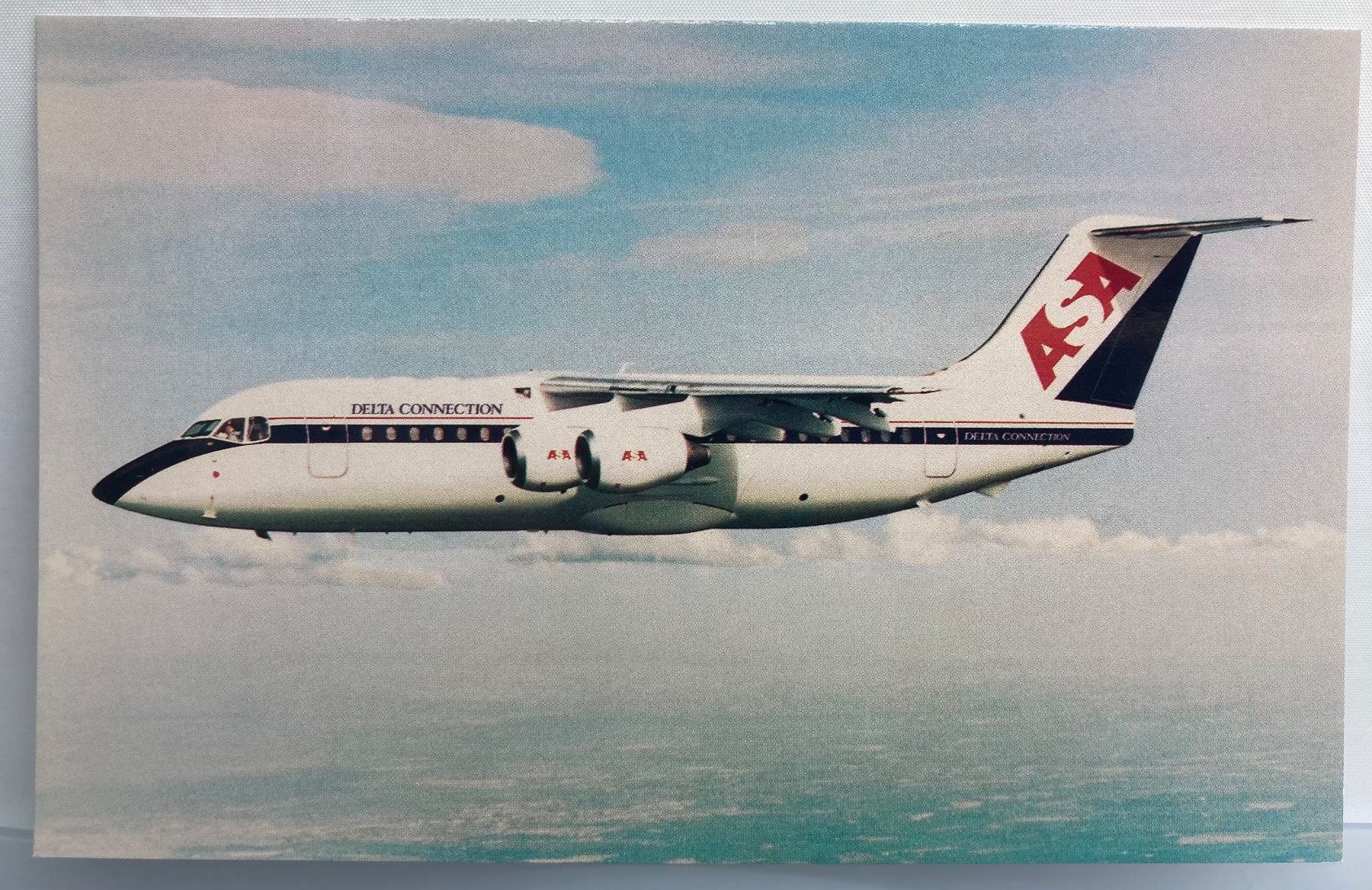 Cartoline postali: Postcard BAe 146-200 Delta Connection – Usato da Lugano venduto da sel_x7bg