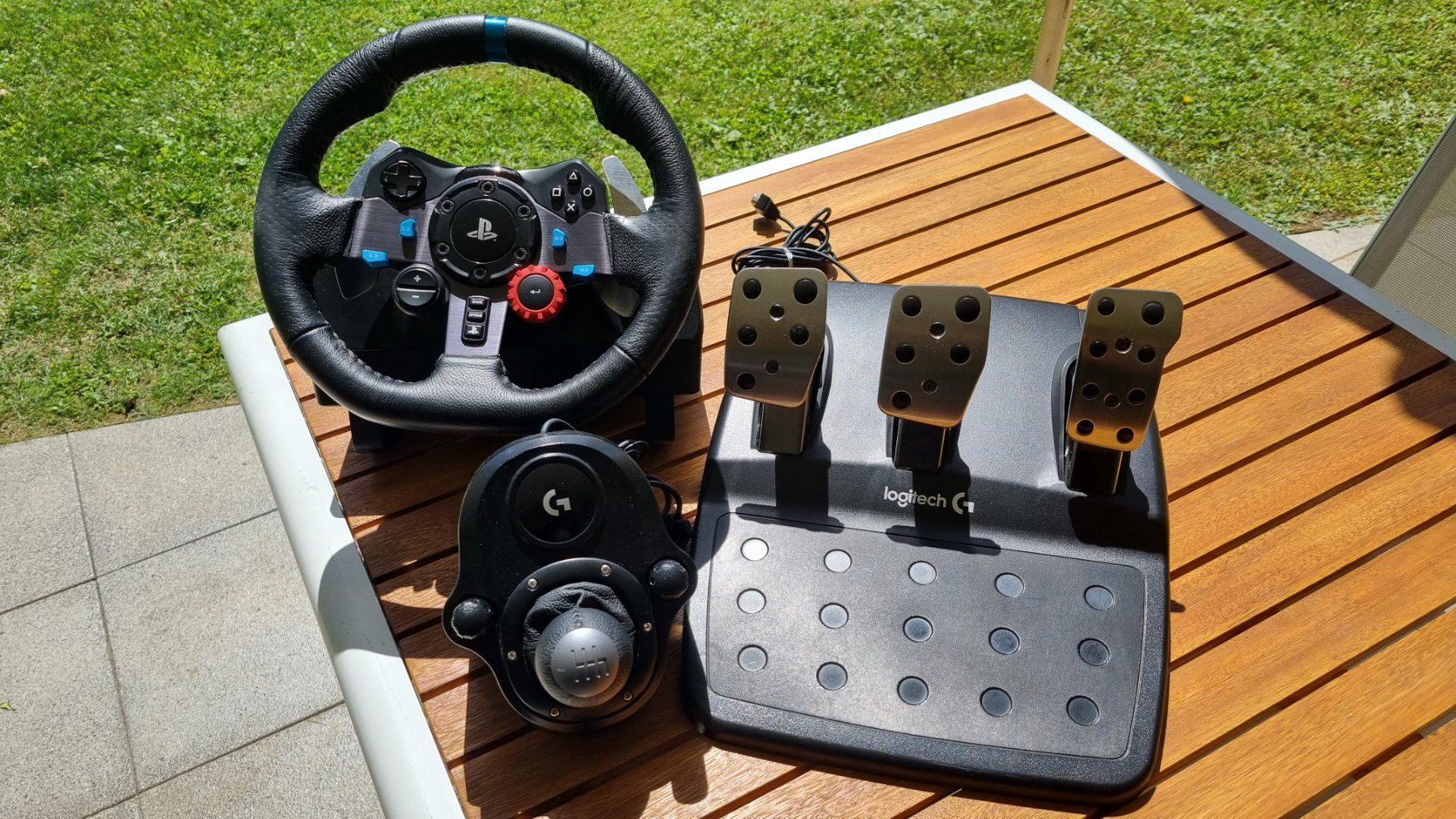 Logitech Controller: Volant Logitech G29 (PS5/PC) + levier de vitesses + tapis – Usato da Bulle venduto da joesatchy