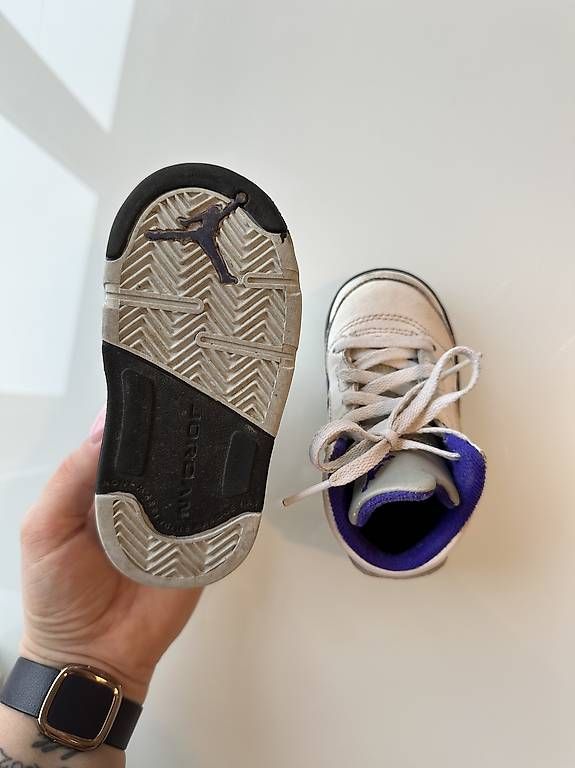 Chaussures garçon: Jordan Schuhe gr22 – D'occasion à Muttenz par emyvogel 3