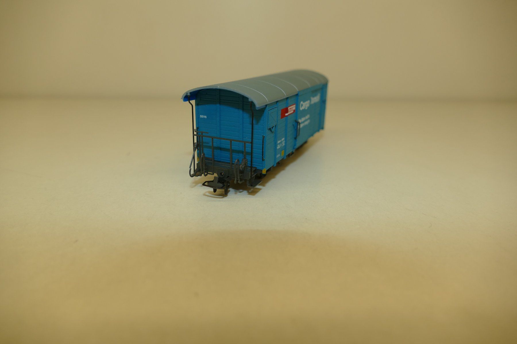 Bemo Modelleisenbahnen: Bemo H0m: RhB Güterwagen Cargo Domizil – Neu (gemäss Beschreibung) aus Niederhasli von rail-duerst 2