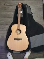 Guitare Folk  Yamaha avec housse Ritter état 1 mois 