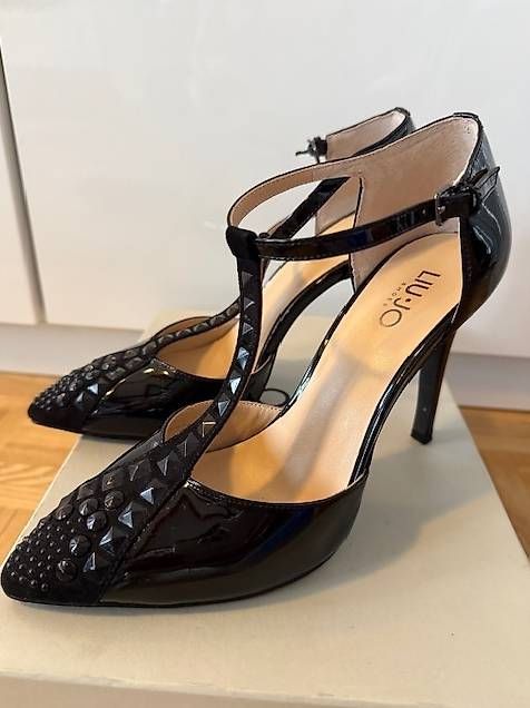 Liu Jo Damenschuhe: LIU-JOE Lackpumps 39 – Gebraucht aus Heiden von miriamj 1