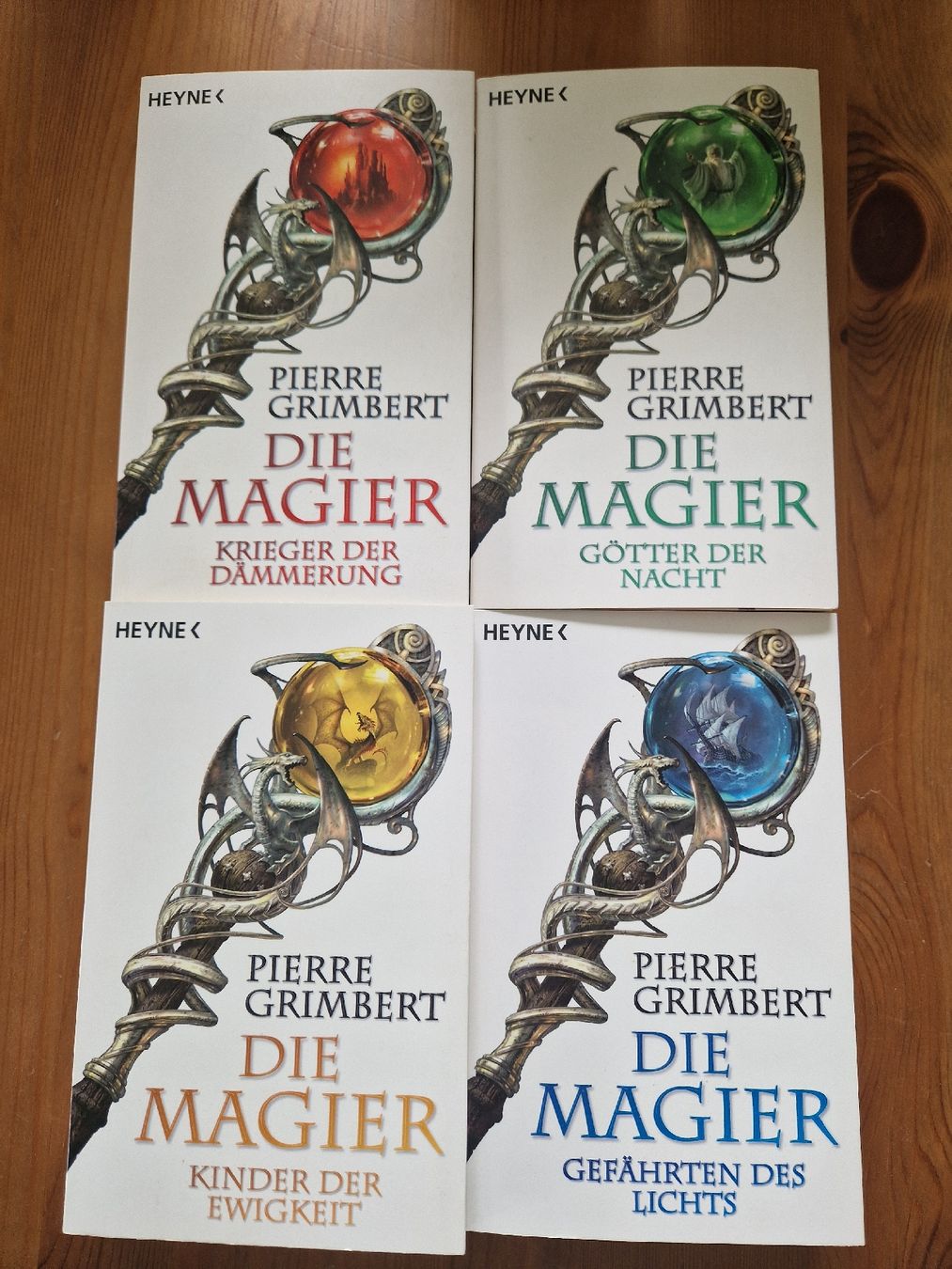 Libri: Pierre Grimbert - Die Magier - Gefaehrten des Lichts – Usato da Gerlafingen venduto da JessicaBruppacher 1