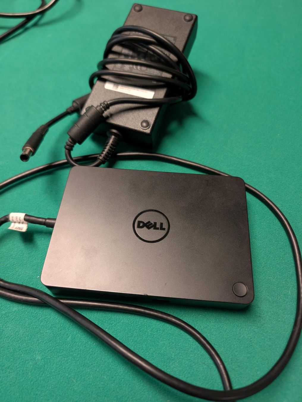Dell Docking station: Dell Thunderbolt WD15 USB-C Dock Dockingstation Latitude – Usato da Wislikofen venduto da Danielsson15