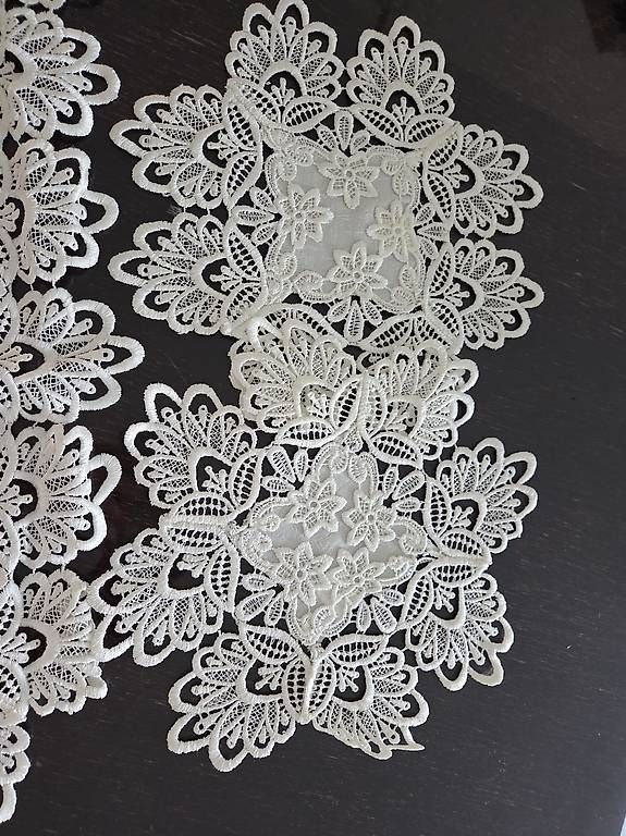 Altra biancheria da tavola: La Reine Tischdeckchen-Set mit Spitze – Nuovo e nell'imballaggio originale da Wallisellen venduto da led_dk26 2