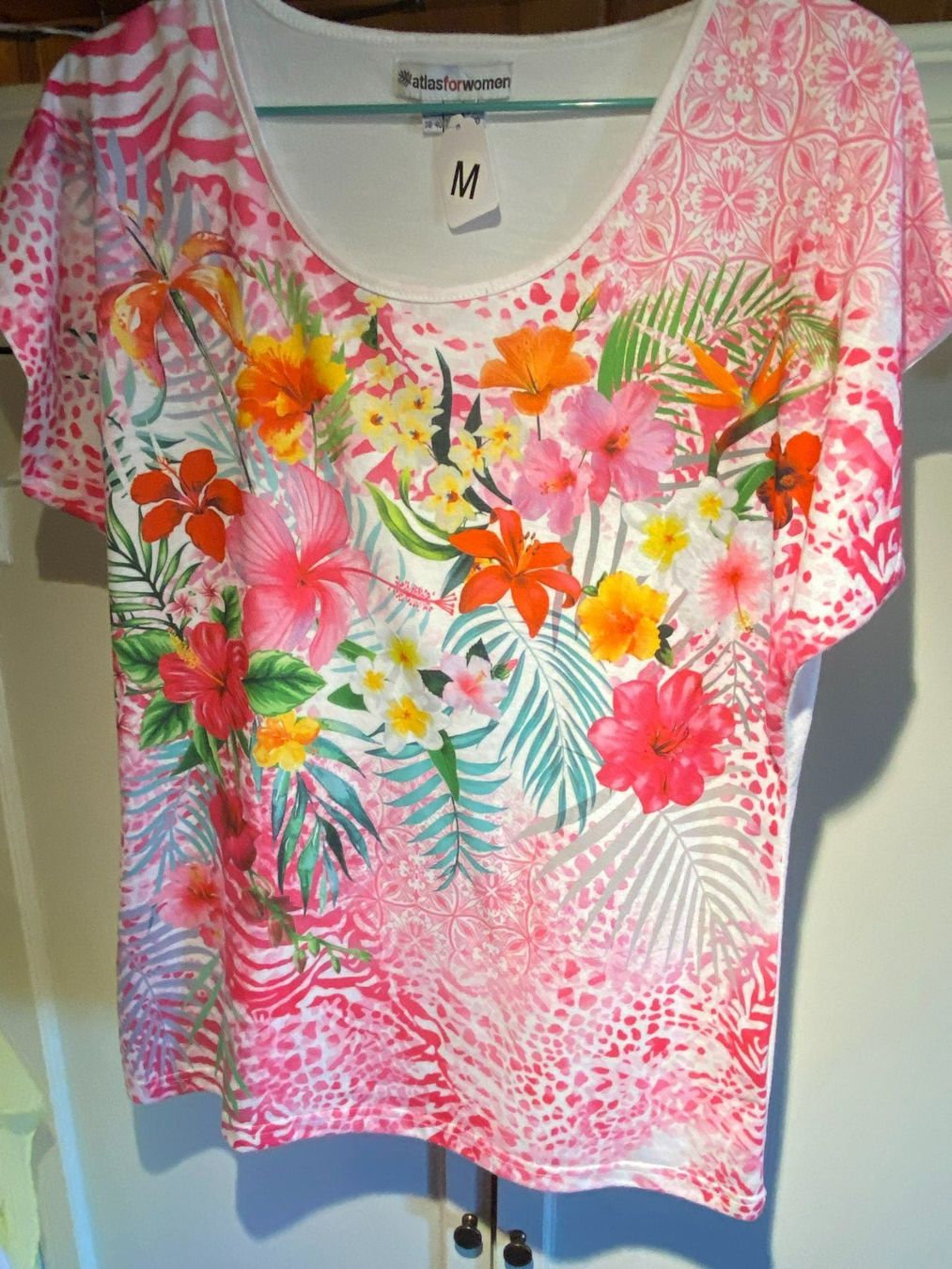 T-Shirts: KURZARM SHIRT DAMEN BUNT – Neu (gemäss Beschreibung) aus Meienried von ManuelaBoutique