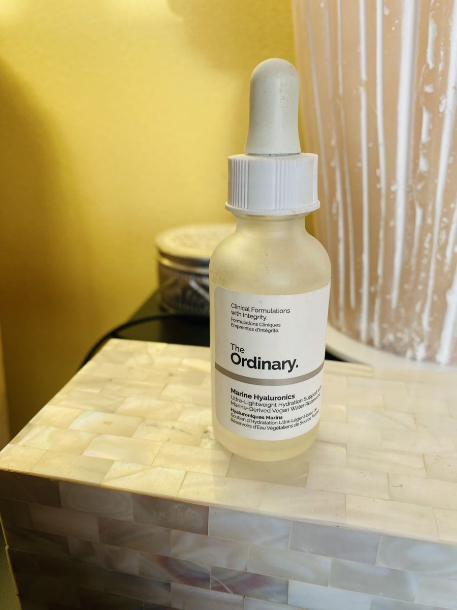 Gesichtspflege: The Ordinary Marine Hyaluronics Support hydratation – Gebraucht aus Belmont-sur-Lausanne von chu_vxf5