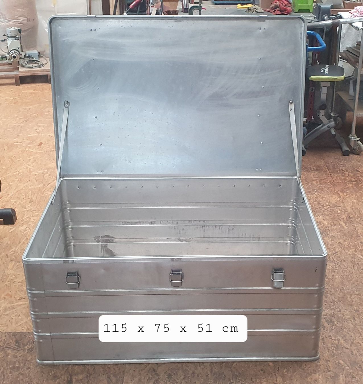 Recipients et similaires: Aluminiumbox Transportbox – D'occasion à Wetzikon ZH par Buck02