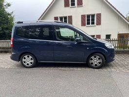 Ford Tourneo Courier 1.0 EcoBoost 
