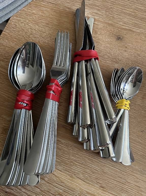 Ikea Couverts: Besteck Set von IKEA (SEDLIG) – D'occasion à Zürich par mar_22hb