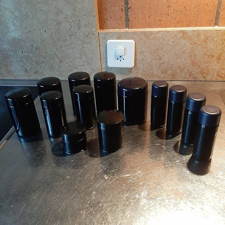 Gläser: Diverse Gläser aus Schwarzglas – Gebraucht aus Schafisheim von annina55